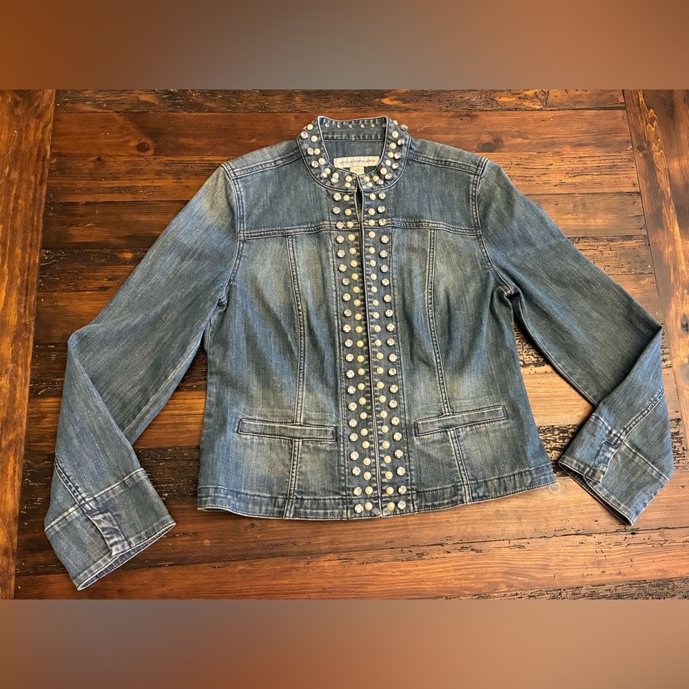 Chicos Platinum Denim Embellished Studded Jacket Size 0 Small Chic Elegant Glam